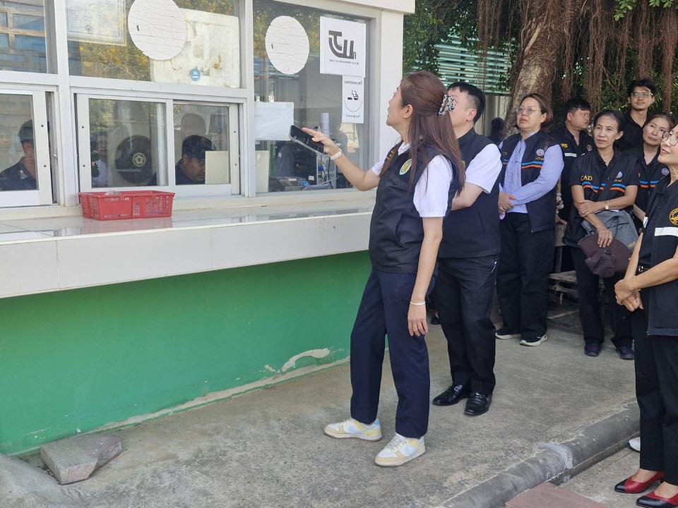 title - ส.ป.ก.ร่วมติดตามรัฐมนตรีช่วยว่าการกระทรวงเกษตรและสหกรณ์ (นางสาวปิยะรัฐชย์ ติยะไพรัช) ลงพื้นที่การตรวจราชการในอำเภอสวรรคโลก อำเภอกงไกรลาศ อำเภอศรีสําโรง และอำเภอเมืองจังหวัดสุโขทัย